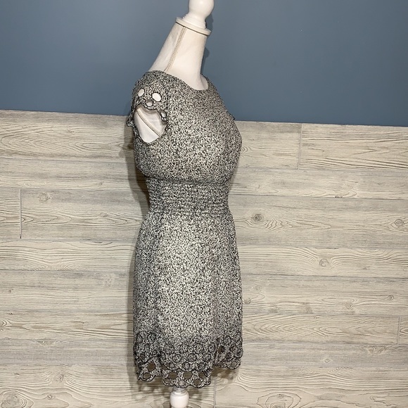 Dress short black and white - Picture 4 of 8